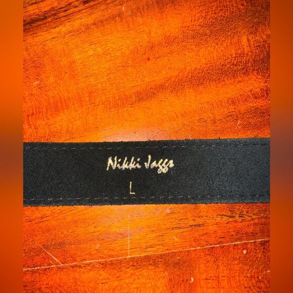 Nikki Jaffa Black Leather Belt w/ Knotted Detail & Snap Closure - Picture 4 of 8